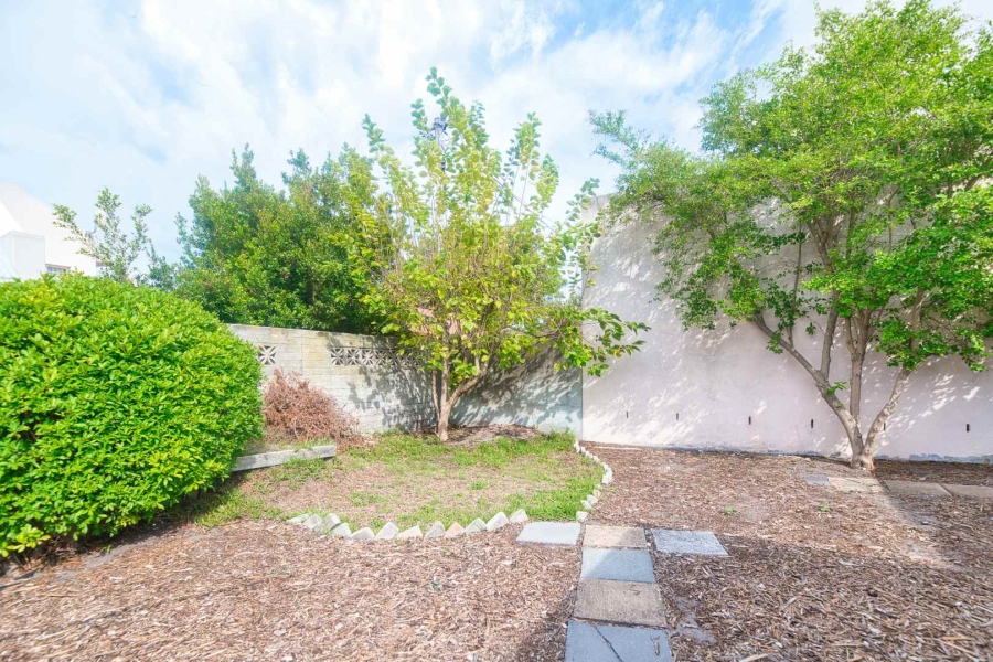 3 Bedroom Property for Sale in Voelklip Western Cape